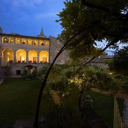 L'orto Degli Angeli מלון בוואניה